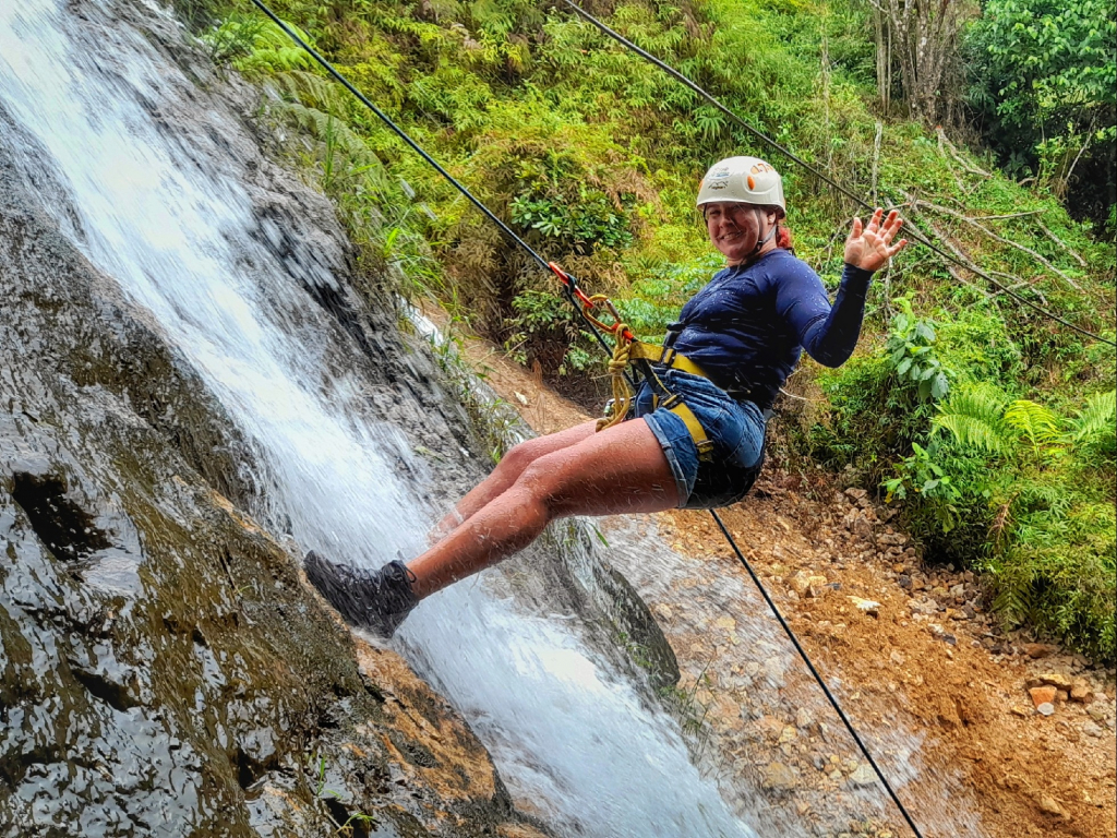 canyoning Cascada Pomorrosos (descenso de cascadas)