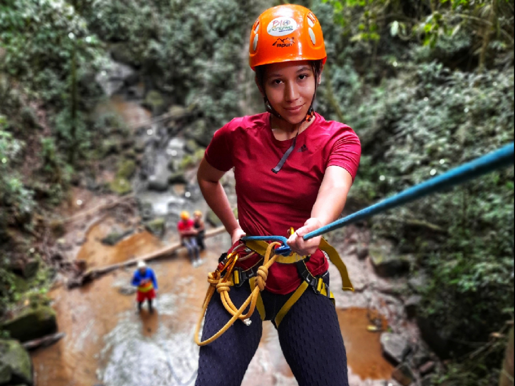 LA CASCADA DEL DUENDE (DESCENSO DE CASCADAS) Canyoning