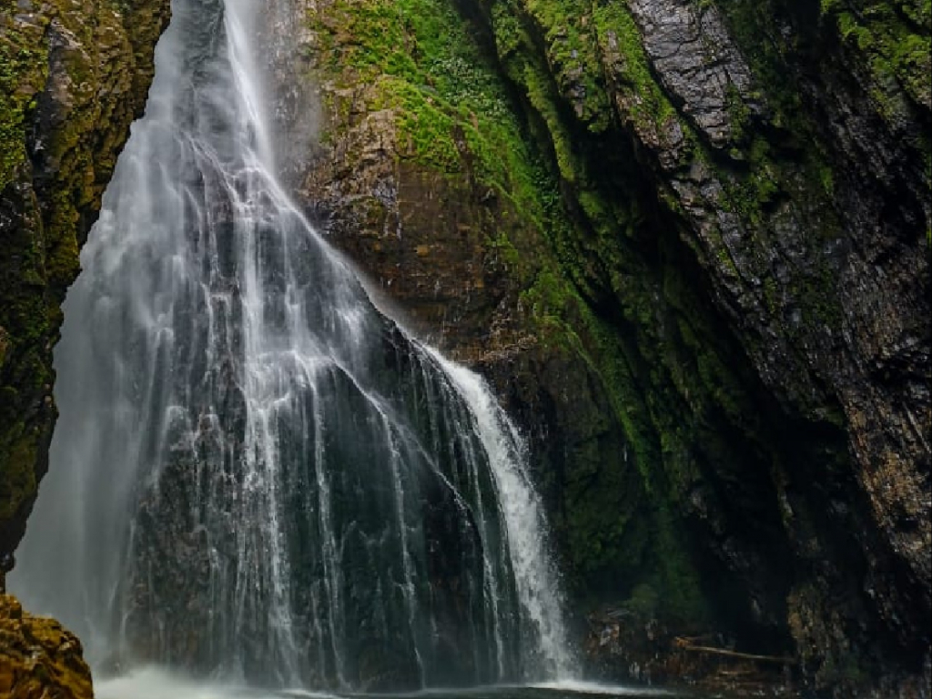 SENDERISOMO A CASCADAS EN VISTA HERMOSA.  3 DÍAS, 2 NOCHES