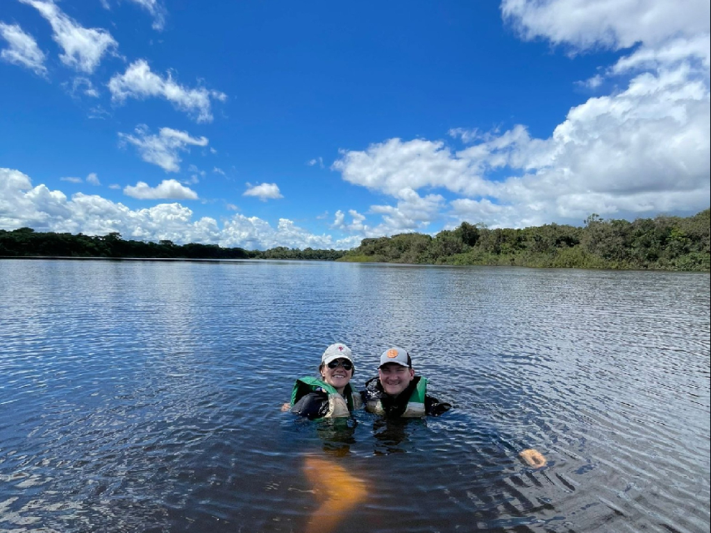 Living Guaviare- Birds and something else