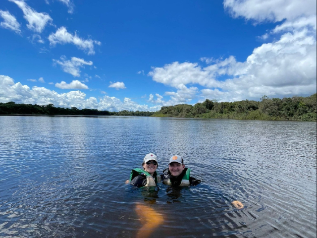 Living Guaviare- Birds and something else