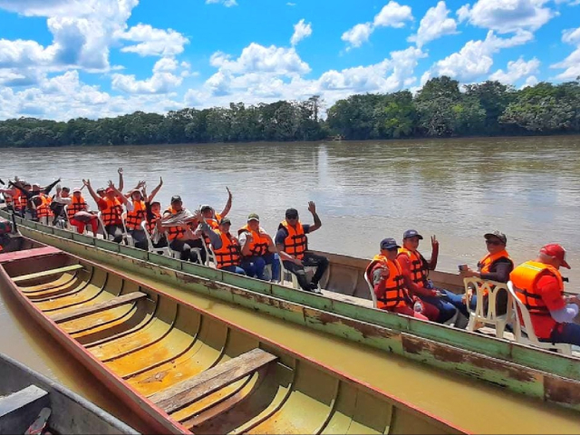 Navega el Río Ariari y descubre una parte del hogar de las toninas